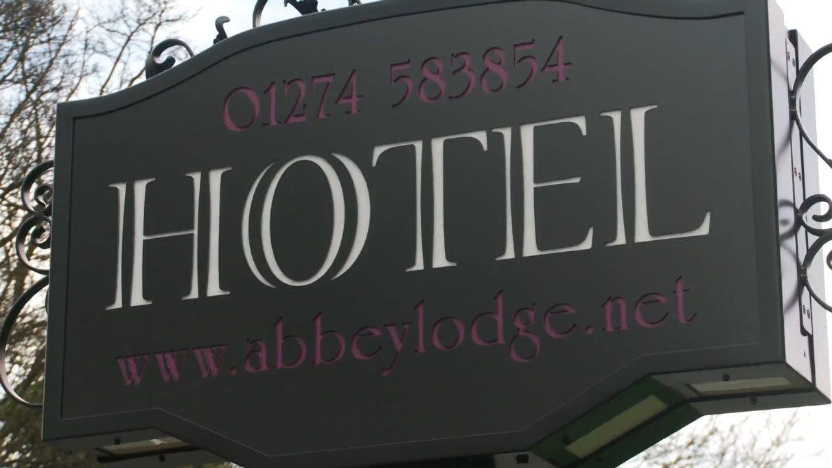 The Abbey Lodge Hotel Bradford  Exterior foto